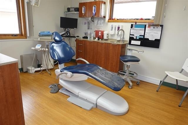 More Photos Of 3504 E Maria Dr, Stevens Point Medical For Sale