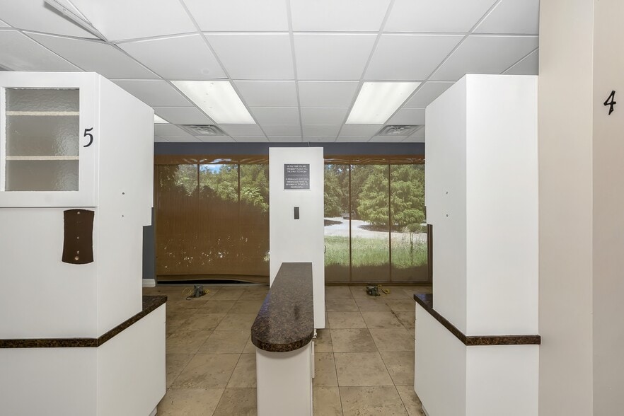 More Photos Of 2628 Matlock Rd, Arlington Medical For Sale