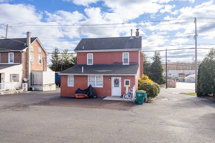 More Photos Of 109 Gravel Pike, Collegeville Office Residential For Sale