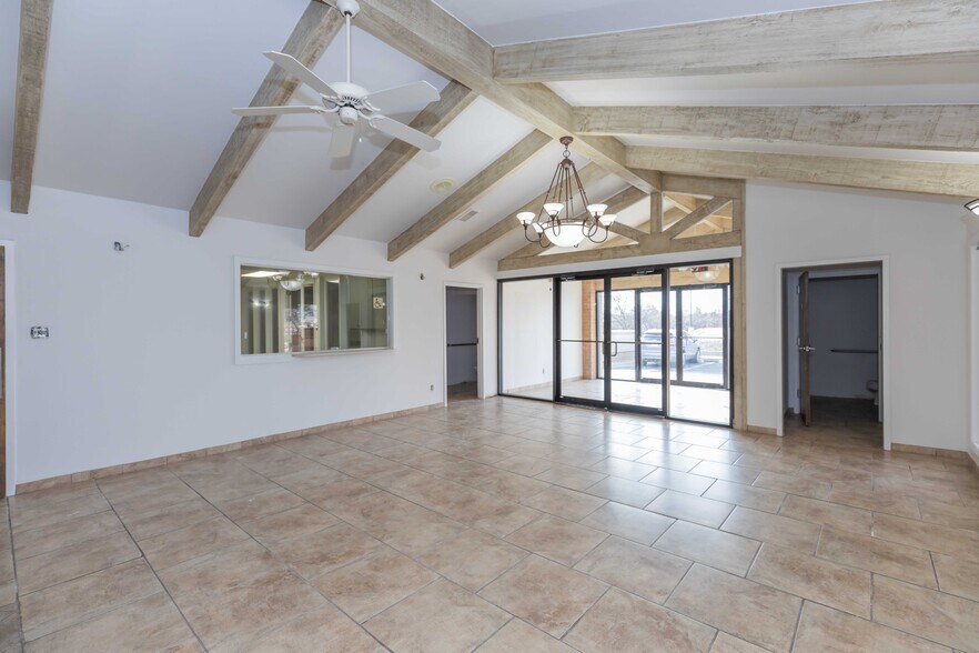 More Photos Of 7308 Fleming Ave, Amarillo Medical For Lease