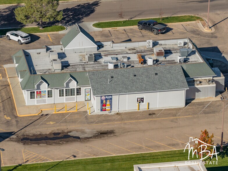 More Photos Of 1505 E Kansas Ave, Garden City Restaurant For Sale