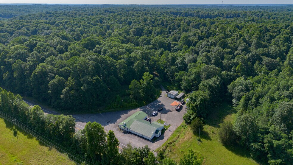 More Photos Of 6641 US Highway 62 W, Kuttawa Flex For Sale