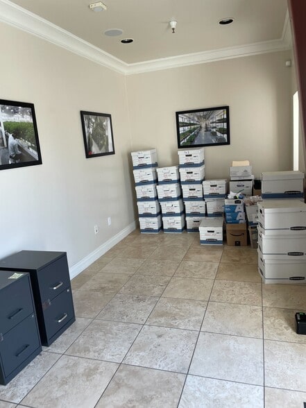 More Photos Of 1803 Shelton Way, Hollister Light Manufacturing For Lease