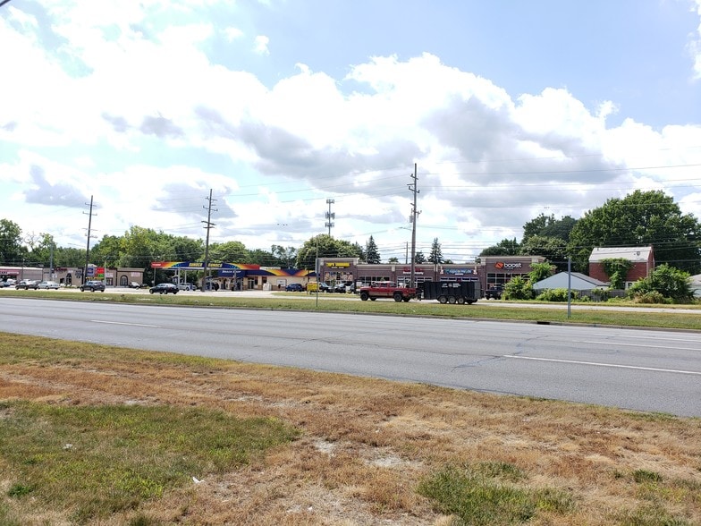 More Photos Of 8120 N Telegraph Rd, Dearborn Heights Storefront Retail Office For Lease