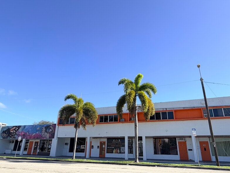 More Photos Of 505-513 S 21st Ave, Hollywood Freestanding For Lease
