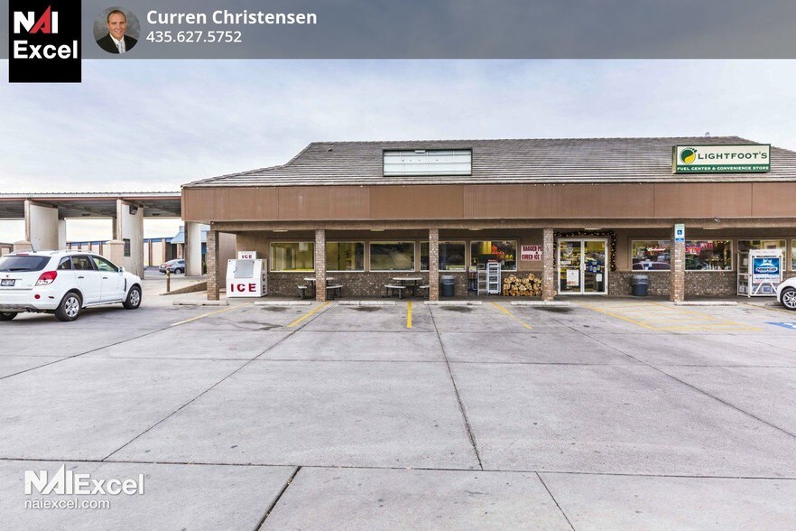 Primary Photo Of 2275 W Santa Clara Dr, Santa Clara Restaurant For Lease