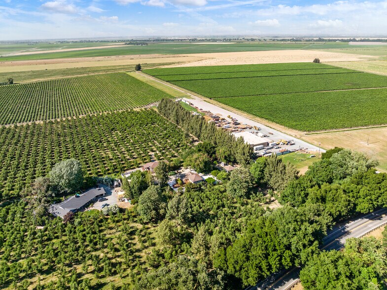 More Photos Of 14268 CA-160, Isleton Apartments For Sale
