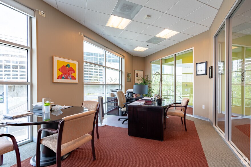 More Photos Of 880 Parkview Dr N, El Segundo Office For Sale