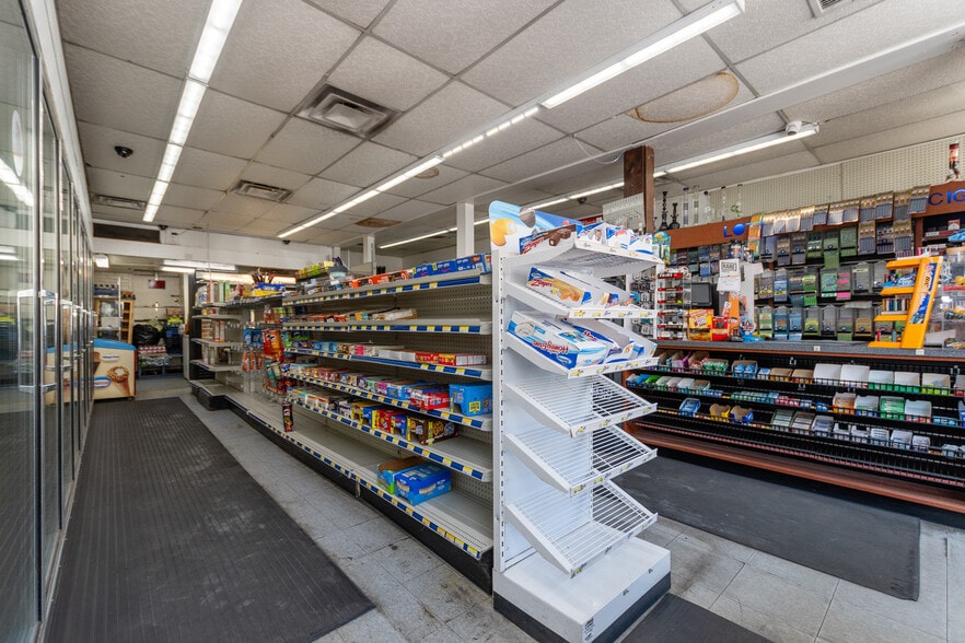 More Photos Of 144 Tremont St, Boston Storefront For Sale