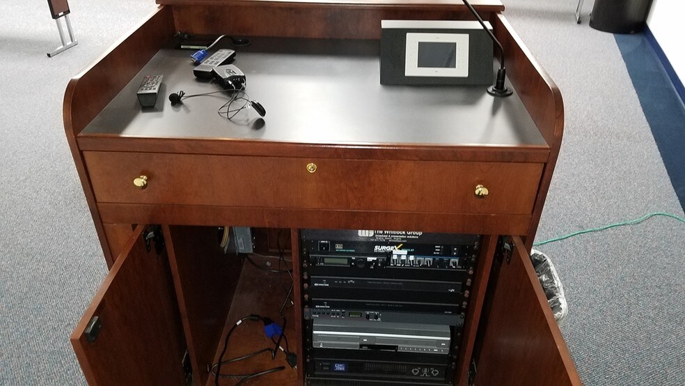 More Photos Of 8208 Salyer Dr, Wallops Island Office For Lease