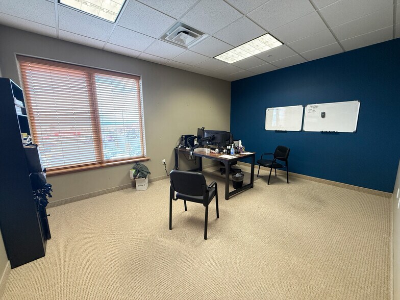 More Photos Of 833 N 900 W, Orem Office For Lease