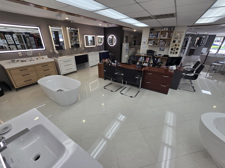 More Photos Of 1583 E Oakland Park Blvd, Oakland Park Freestanding For Sale