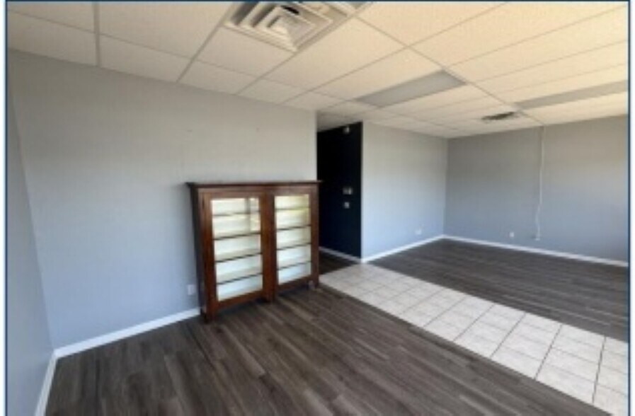 More Photos Of 1528-1530 Woodville Rd, Millbury Freestanding For Lease