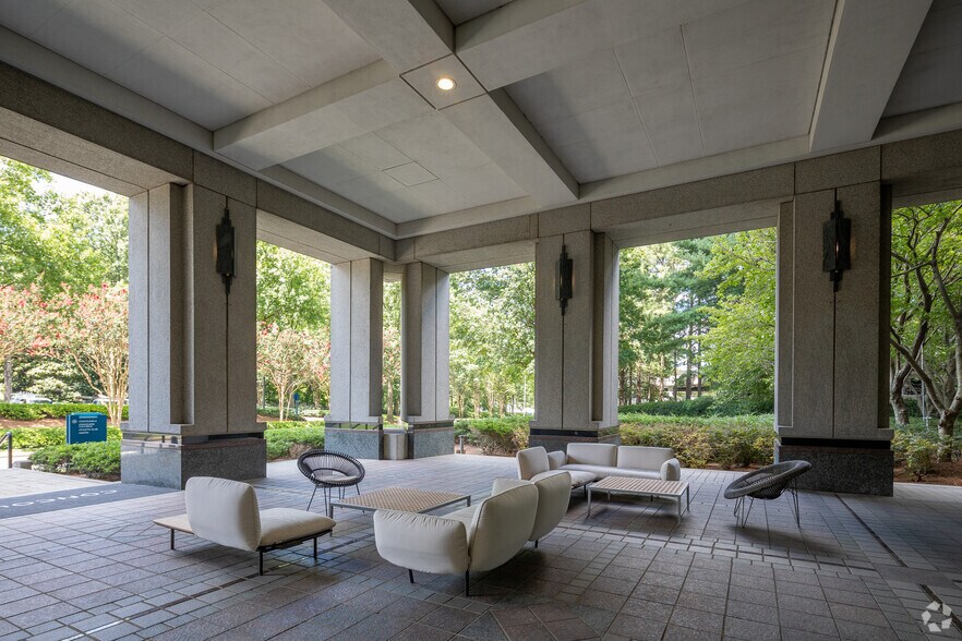 More Photos Of 6 Concourse Pky NE, Atlanta Unknown For Lease