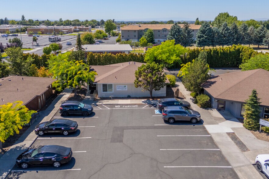 More Photos Of 830 Sharon Ave E, Moses Lake Office For Sale