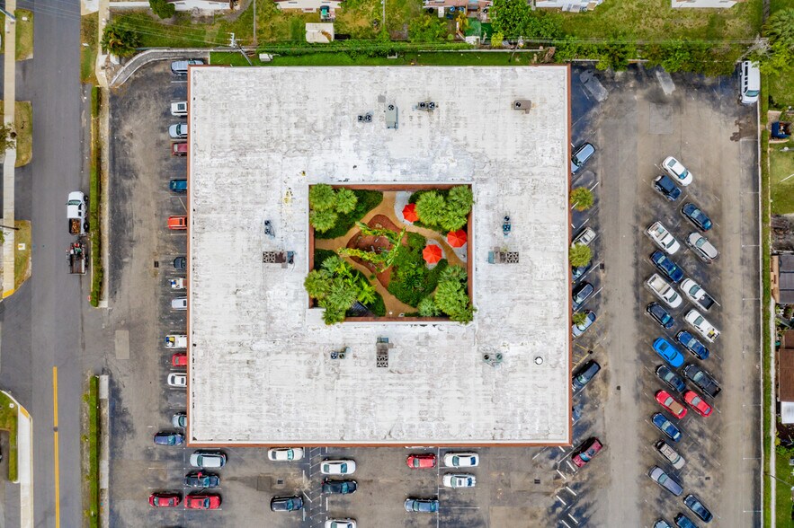 More Photos Of 6191 Orange Dr, Davie Loft Creative Space For Sale