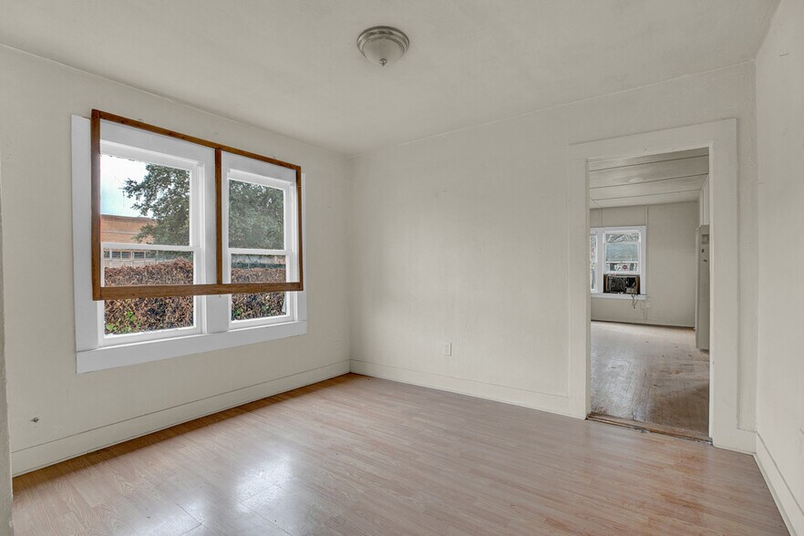 More Photos Of 650-664 S Seguin Ave, New Braunfels Land For Sale