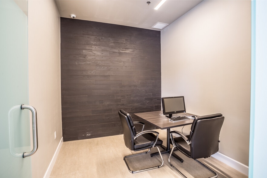 More Photos Of 1324 N Farrell Ct, Gilbert Warehouse For Sale