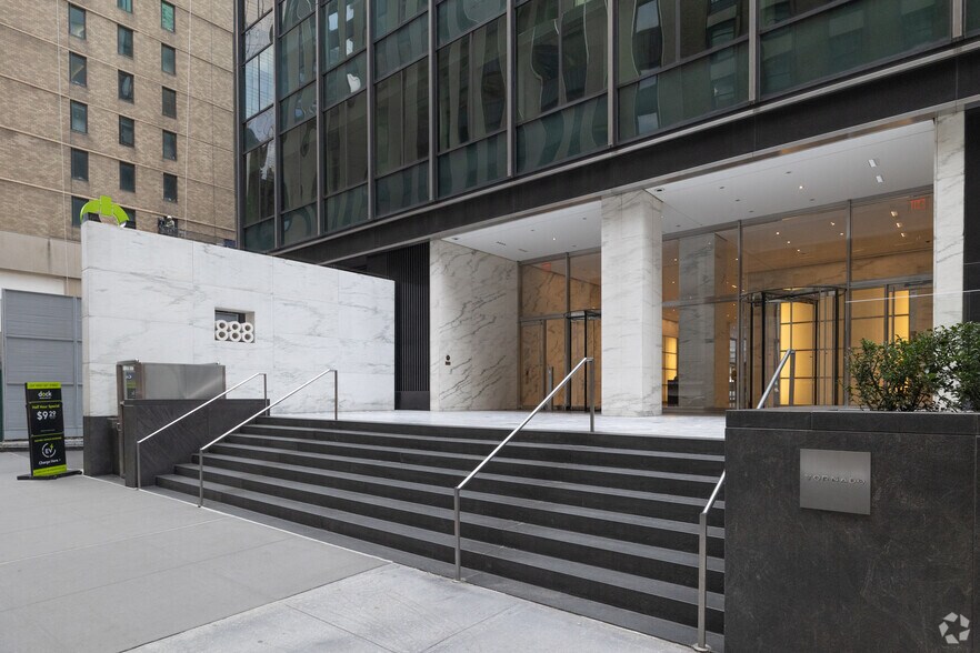 More Photos Of 888 7th Ave, New York Office For Lease