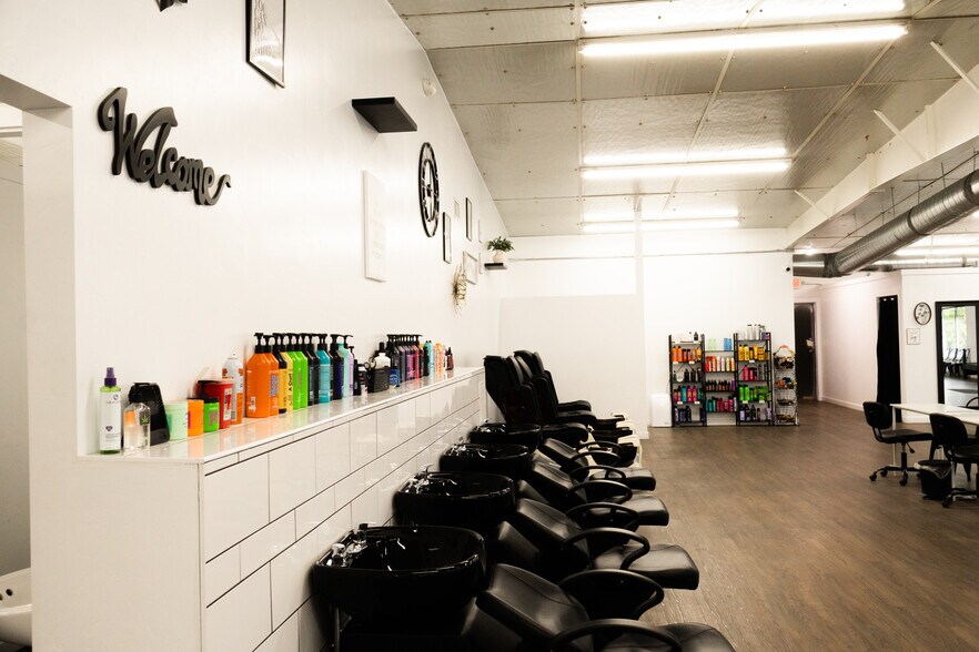 More Photos Of 630 E Main St, Vernal Storefront Retail Office For Lease