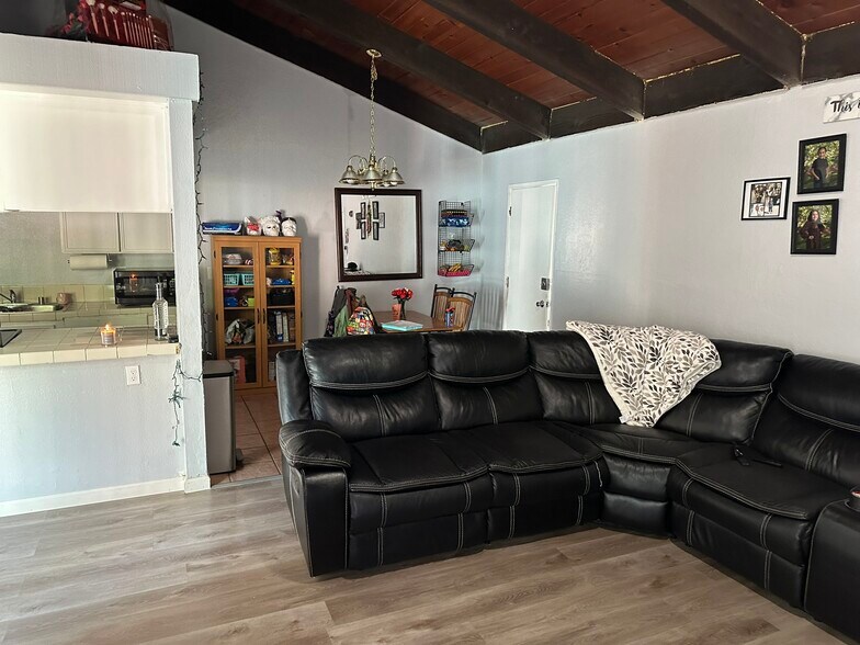 More Photos Of 3423-3425 Charleston Ct, Stockton Apartments For Sale