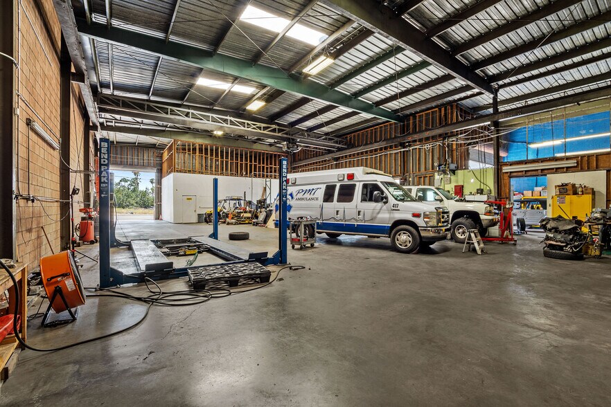 More Photos Of 484 E Redlands Blvd, San Bernardino Auto Repair For Sale