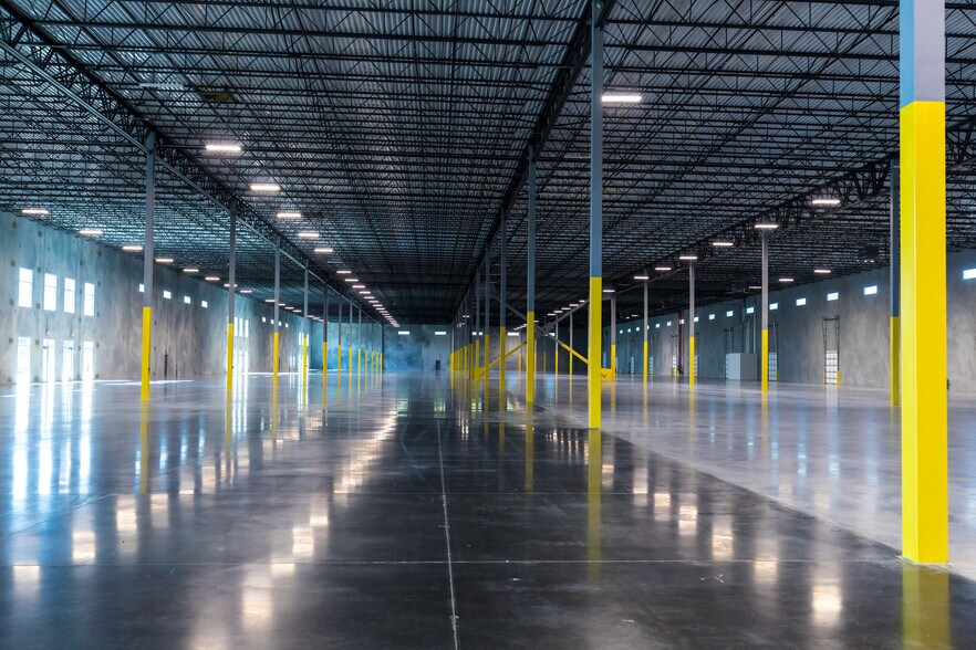 More Photos Of 151 Plug in Dr, Ridgeville Distribution For Lease