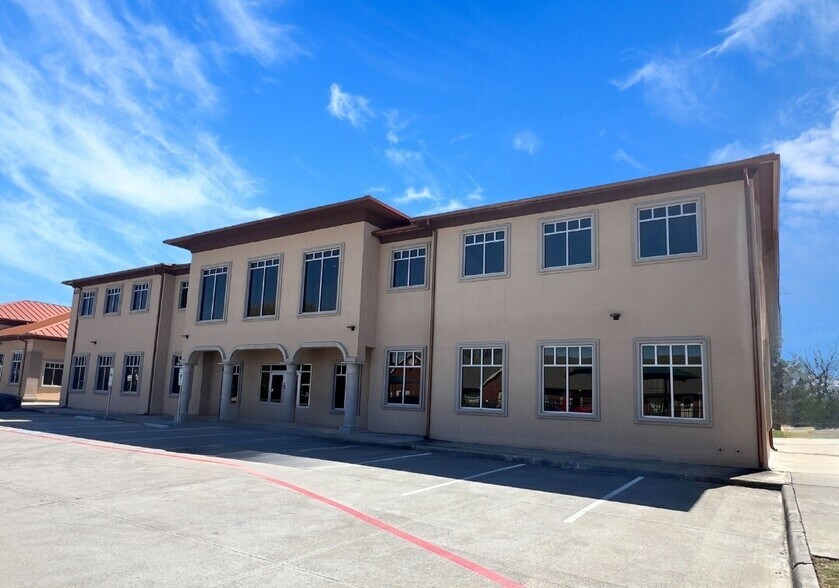 More Photos Of 6517 Chase Oaks Blvd, Plano Medical For Lease