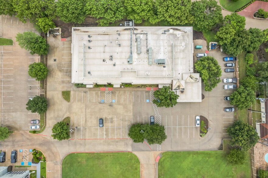 More Photos Of 17980 Dallas Pky, Dallas Medical For Lease