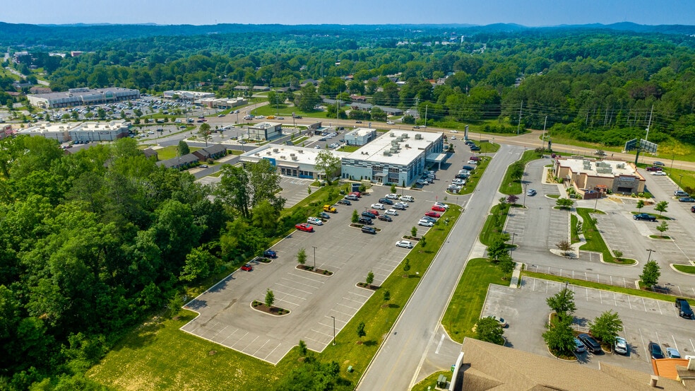 More Photos Of 4312 Holiday Inn Express Way NW, Cleveland Medical For Lease