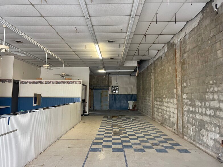 More Photos Of 4250-4332 Sunset Blvd, Steubenville Unknown For Lease