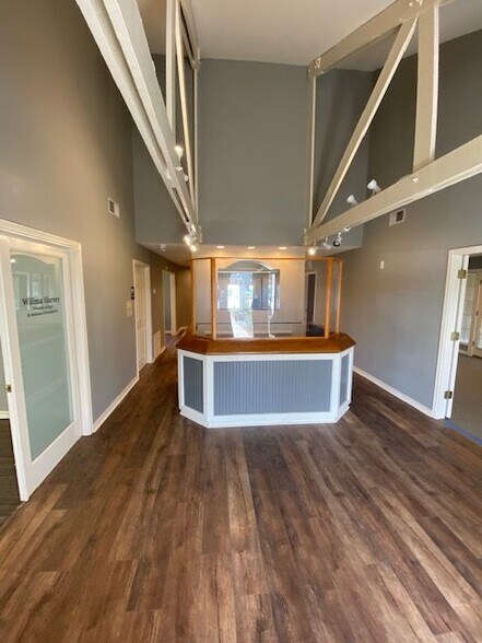 More Photos Of 669 Belle Terre Blvd, La Place Office For Lease