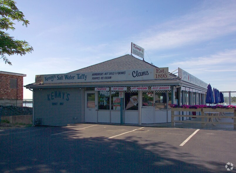 More Photos Of 180-182 Onset Ave, East Wareham Restaurant For Lease