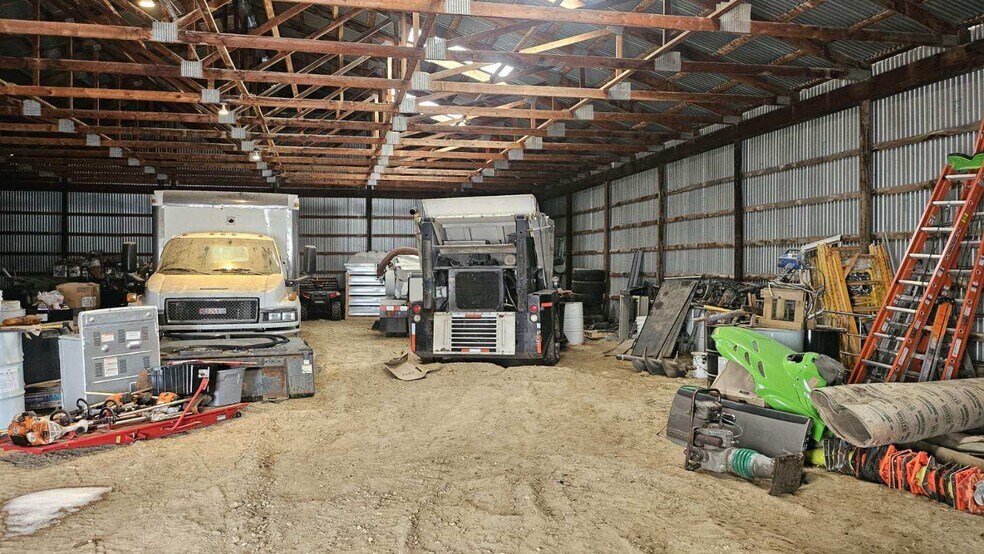 More Photos Of 1105 Sinclair St, Bottineau Flex For Sale