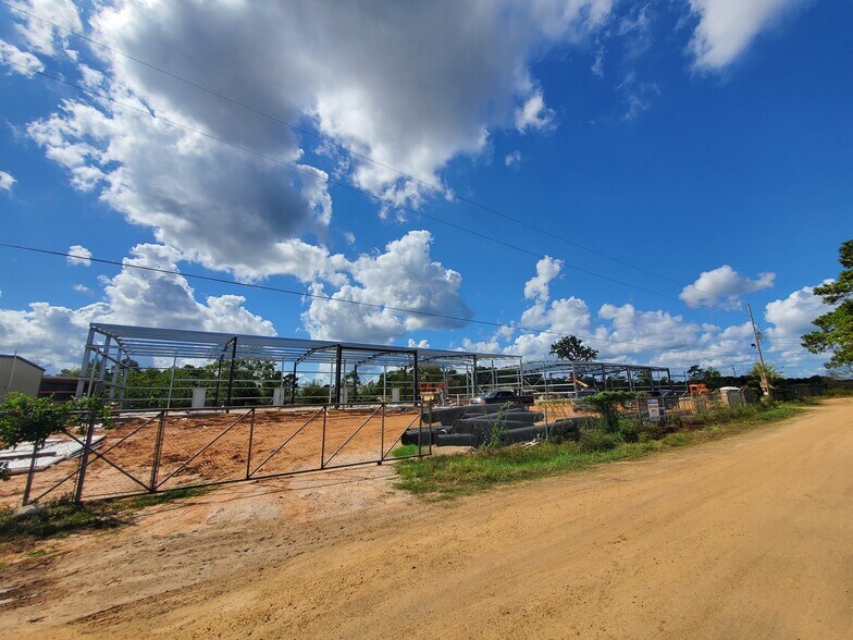 More Photos Of 1722 Cargill, Willis Flex For Sale