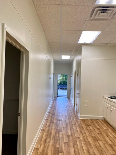 More Photos Of 121 Saint Joseph Ave, Brewton Office For Sale