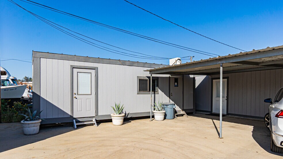 More Photos Of 15419 Valley Blvd, Fontana Contractor Storage Yard For Lease