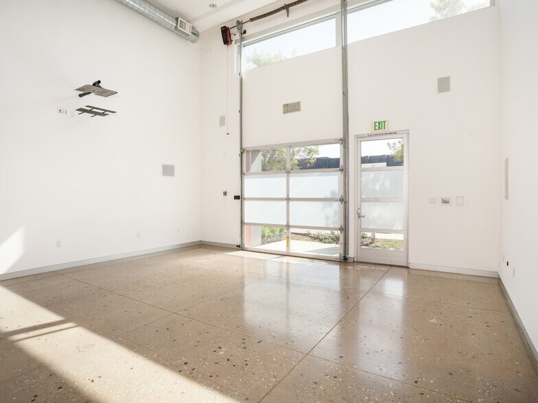 More Photos Of 215-237 California St, El Segundo Loft Creative Space For Lease