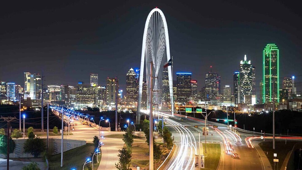 More Photos Of 320 Singleton Blvd, Dallas Multifamily For Sale