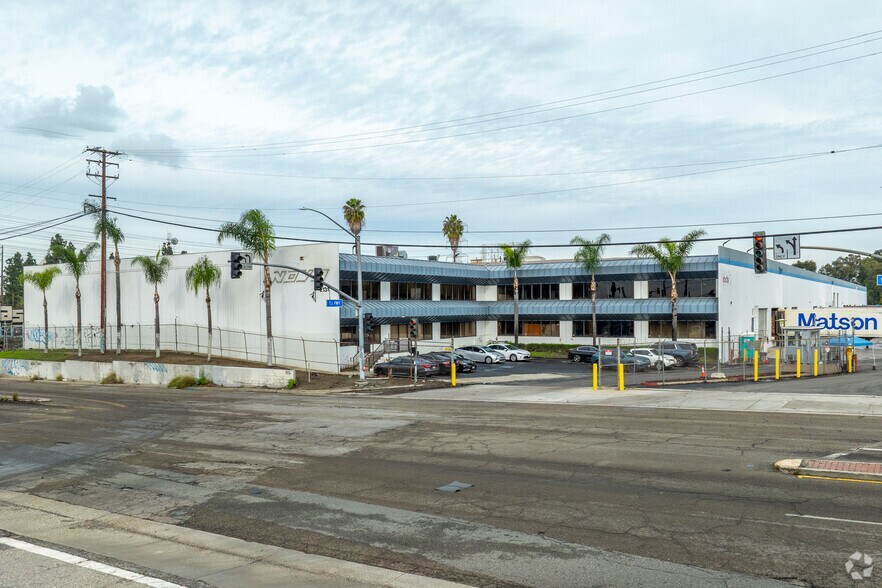 Primary Photo Of 2131 W Willow St, Long Beach Warehouse For Lease