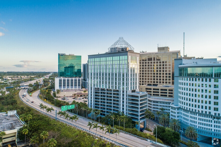 More Photos Of 9155 S Dadeland Blvd, Miami Office For Lease