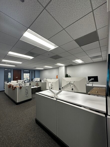 More Photos Of 5000 E Spring St, Long Beach Office For Lease