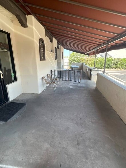 More Photos Of 16758 E Glenbrook Blvd, Fountain Hills Restaurant For Sale