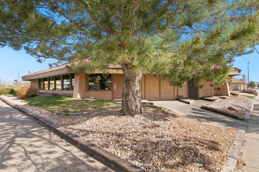 More Photos Of 3609 E Lincolnway, Cheyenne Restaurant For Sale