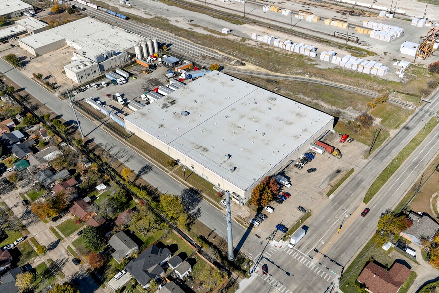 More Photos Of 11839 Shiloh Rd, Dallas Warehouse For Lease