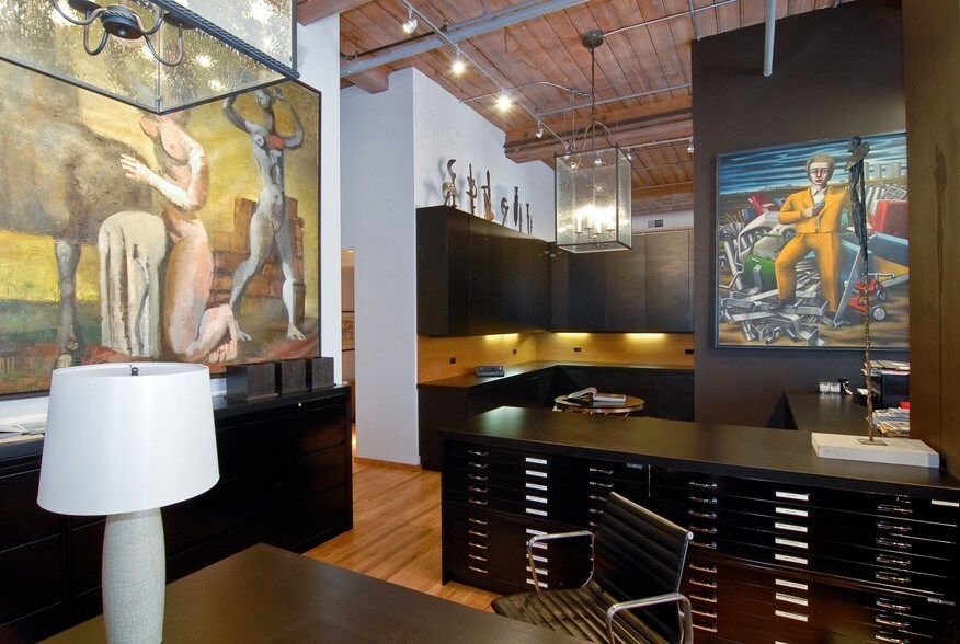 More Photos Of 1327 W Washington Blvd, Chicago Loft Creative Space For Lease