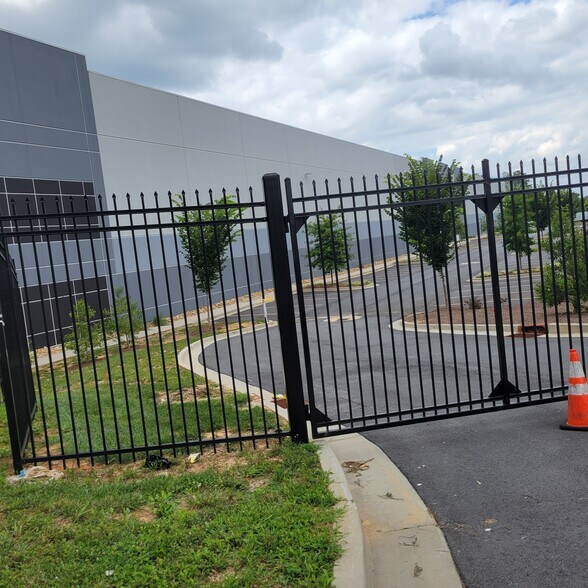 More Photos Of 1210 Bolton Rd NW, Atlanta Land For Sale