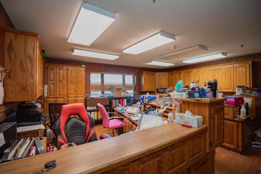 More Photos Of 807 N Briarwood Dr, Bolivar Assisted Living For Sale