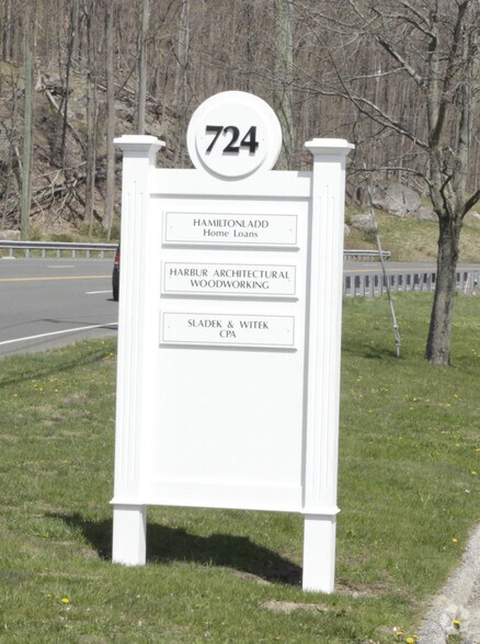 More Photos Of 724 Danbury Rd, Ridgefield Office For Lease