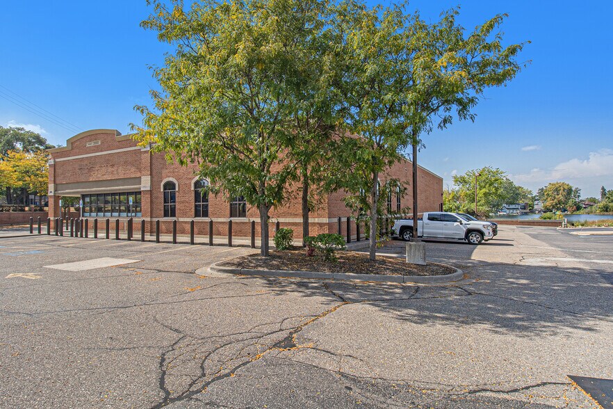 More Photos Of 3000 Orchard Lake Rd, Keego Harbor Drugstore For Lease